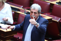 Μετωπική Πολάκη – Λαζαρίδη στη Βουλή: «Σκασμός τώρα μιλάω εγώ» – «Σαπίλα είστε»