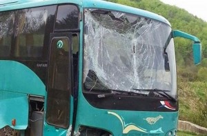 Θεσσαλονίκη: Λεωφορείο με μαθητές συγκρούστηκε με Ι.Χ.