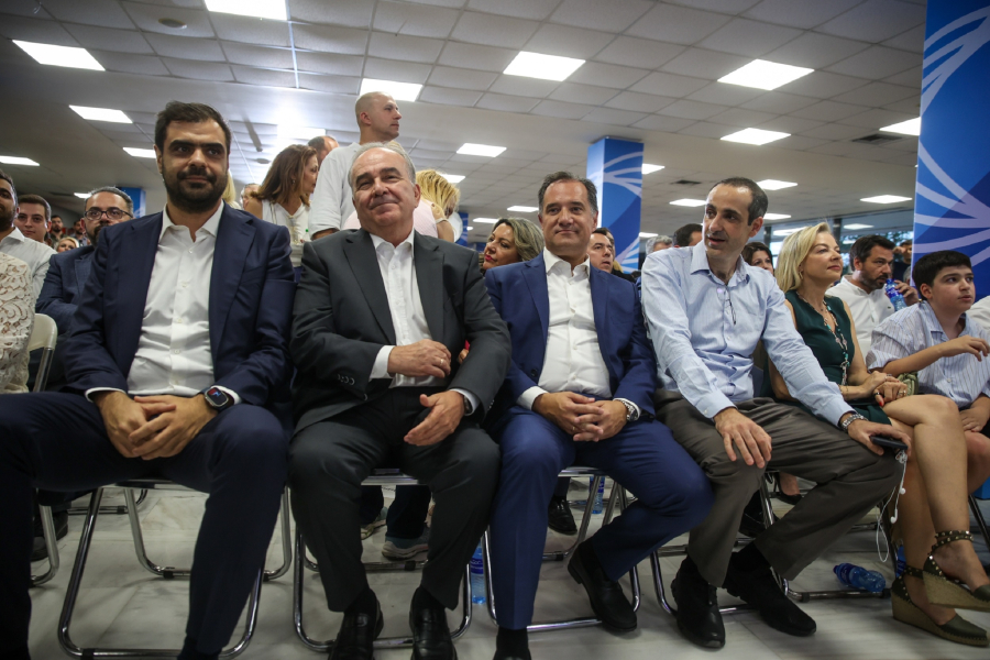 Greek Government Ministers Backs Media Team Accused of Political Smear Campaigns