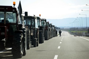 «Τσεκούρι» στις αγροτικές επιδοτήσεις και των Ελλήνων αγροτών από το 2021