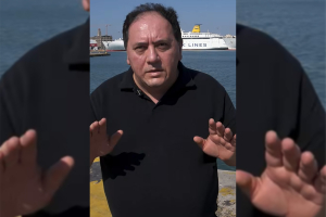 Λαμπρίδης: Το καρτέλ της ακρίβειας στην ακτοπλοΐα δεν πάει διακοπές