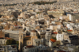 Rising Living Costs Leave Nearly Half of Greeks Worse Off, New Poll Finds