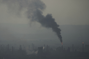 Άλμα έως 8% στις τιμές του πετρελαίου μετά την ανάφλεξη στη Μέση Ανατολή