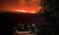 Ολονύχτια μάχη με τις φλόγες στην φωτιά στη Φλώρινα: Ενισχύθηκαν οι δυνάμεις, εστάλη 112