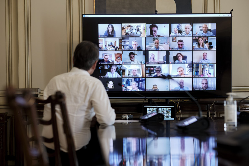 Σοκ: Η επιτροπή λοιμωξιολόγων δέχεται απειλές, τι κατήγγειλε ο καθηγητής Χατζηχριστοδούλου