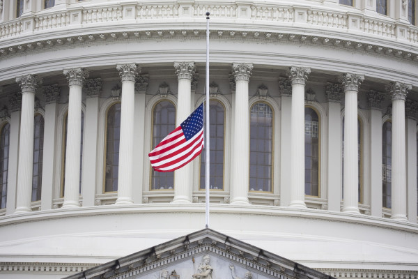 Ξεπέρασαν τους 100.000 οι νεκροί από τον κορονοϊό στις ΗΠΑ