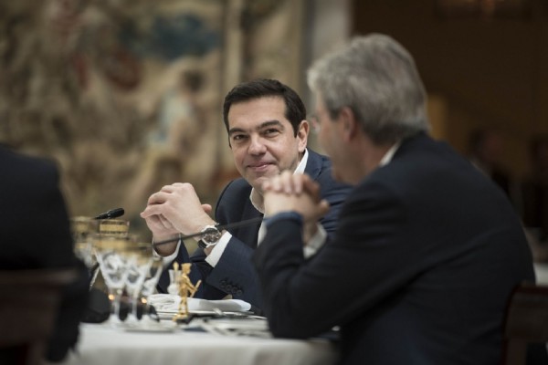 Τσίπρας: Ήρθε η ώρα να λυθεί το θέμα του ελληνικού χρέους και των πλεονασμάτων