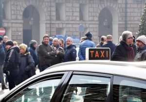 Απεργούν οι οδηγοί ταξί στην Ιταλία λίγο πριν την άφιξη των Ευρωπαίων ηγετών