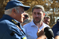 Επίσκεψη Ανδρουλάκη στις πυρόπληκτες περιοχές της Βοιωτίας
