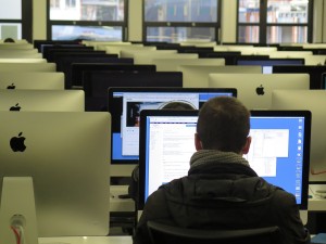 Επιδότηση από το ΕΣΠΑ για νέους υπολογιστές και ψηφιακή ανανέωση επιχειρήσεων