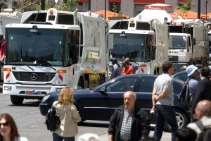 Αθήνα: 25 νέα απορριμματοφόρα στη μάχη της καθαριότητας