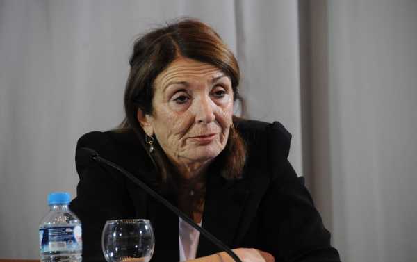 Χριστοδουλοπούλου «Θα ενοικιάσουμε κενά διαμερίσματα για να φιλοξενηθούν οι μετανάστες»