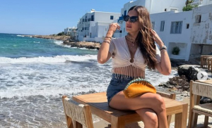 Σταματίνα Τσιμτσιλή: Οι πρώτες εικόνες από τις καλοκαιρινές της διακοπές