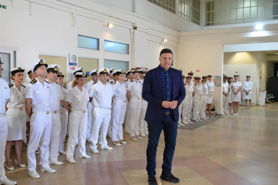 Κικίλιας: «Το λιμάνι του Πειραιά ενισχύεται με άλλους 50 λιμενικούς»