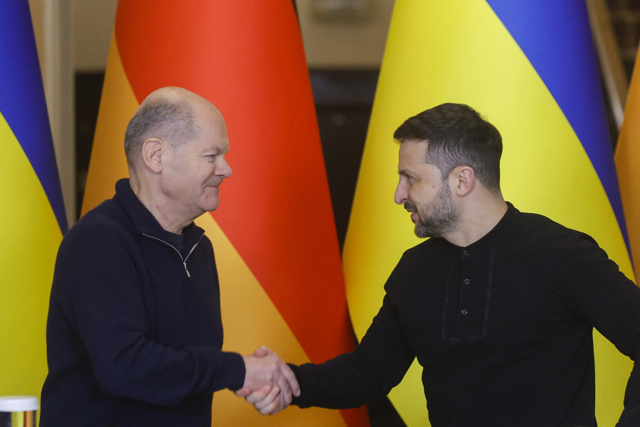 Σολτς: Οι Ουκρανοί πρόσφυγες πρέπει να βρουν δουλειά ή να επιστρέψουν στην πατρίδα τους