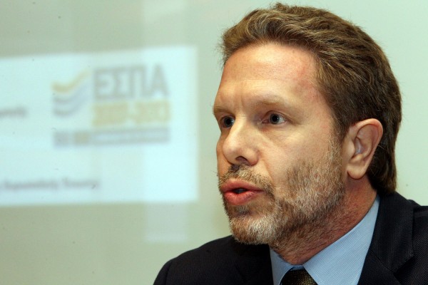 Παύλος Γερουλάνος στο dikaiologitika news: "Να γυρίσουμε στη βάση του ΠΑΣΟΚ"