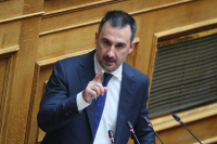 Αλέξης Χαρίτσης: Η κυβέρνηση αντιμετωπίζει την κοινωνία με δύο μέτρα και δύο σταθμά