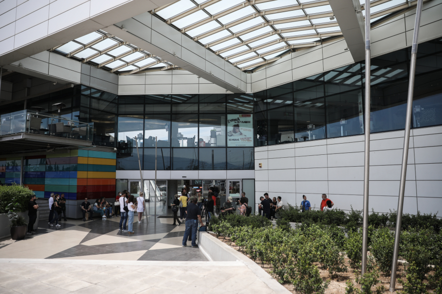 Τηλεφώνημα για βόμβα στο εμπορικό κέντρο River West (Βίντεο)