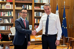 Παραιτήθηκε ο Σέρμπος από σύμβουλος εξωτερικής πολιτικής του πρωθυπουργού