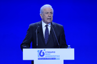 Οργισμένος Αβραμόπουλος