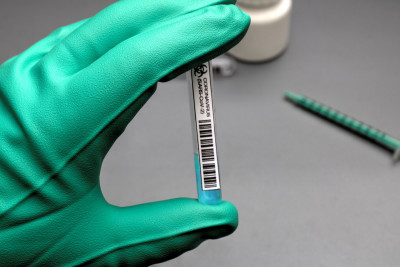 Εμβόλιο κορονοϊου: Pfizer και BioNTech κατέθεσαν αίτημα στον Ευρωπαϊκό Οργανισμό Φαρμάκων