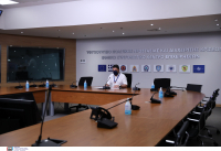 Ο Χαρδαλιάς κοντά στους πιλότους των ελικοπτέρων πυρόσβεσης