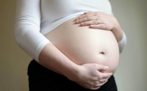Πώς η αυξημένη αρτηριακή πίεση αυξάνει τον κίνδυνο αποβολής