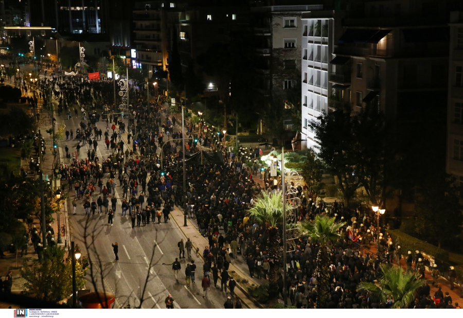 Πολυτεχνείο: Ολοκληρώθηκε η πορεία, άνοιξε ο σταθμός Μετρό «Ευαγγελισμός», κανονικά το Τραμ