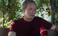 Βασίλης Κούκουρας: Η υποκριτική και ο «Μάνθος Φουστάνος» που τον ακολουθεί