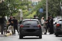 Γιώργος Μαζωνάκης: Σε δύο στρατόπεδα το ζευγάρι των γιατρών του Κολωνακίου - Παραιτήθηκε από τη Γάκα ο Αγαπηνός