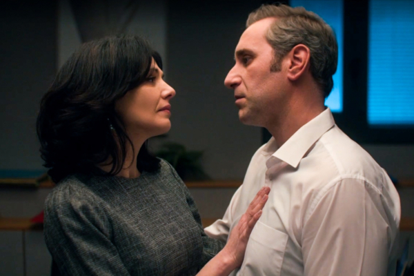 «Παιχνίδια Εκδίκησης»: Η Χρύσα αναγκάζεται να παραδεχτεί στη Μαρίνα τη σχέση της με τον Μάνο