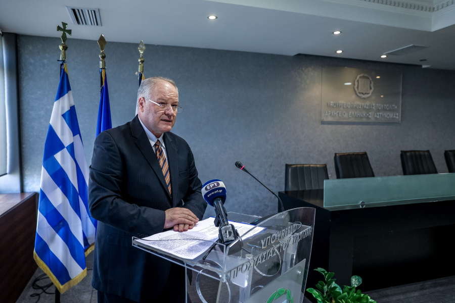 Τσουβάλας για υποκλοπές: Δεν ήξερε «ούτε ποιος είναι» ο Λαβράνος - Αλλά πήγε στη βάφτιση της κόρης του (Απίστευτοι διάλογοι)