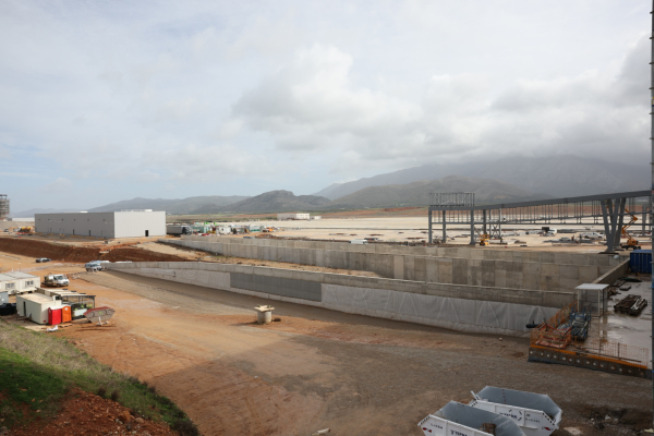 Ηράκλειο: Υπεγράφη η συμφωνία για τη προμήθεια εξοπλισμού αεροναυτιλίας στο νέο αεροδρόμιο