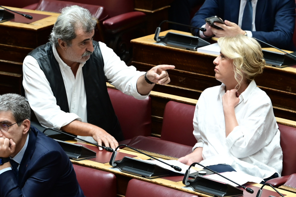 Πόλεμος χωρίς όρια στον ΣΥΡΙΖΑ: Πολάκης εναντίον Δούρου για την προεδρία της ΚΟ