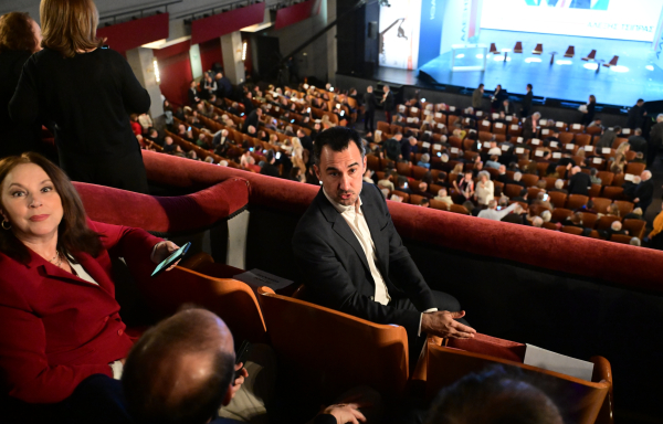 Η διαφωνία Χαρίτση με Αυγή