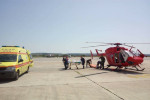 Με Super Puma έγινε η αεροδιακομιδή ασθενούς από δεξαμενόπλοιο