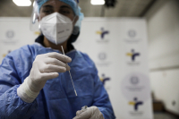 Εντοπίστηκε νέο σύμπτωμα της μετάλλαξης Όμικρον στο δέρμα