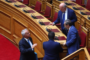 Επιχείρηση «σκούπα» για τα σκάνδαλα