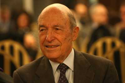 Σημίτης: Εσφαλμένη η αντίληψη ότι θα υποχωρήσουν οι εταίροι σε σκληρή στάση της Αθήνας