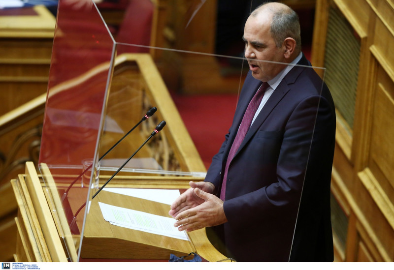 Βραβείο 1.000 ευρώ στους αριστούχους πτυχιούχους όλων των τμημάτων των πανεπιστημίων