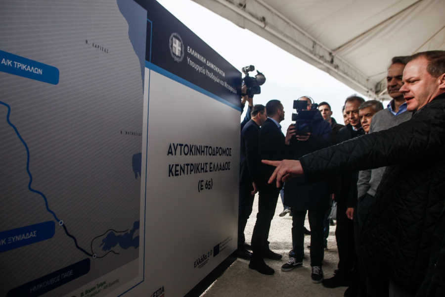 Καραμανλής: «Θα παραδώσουμε 24 χλμ. του βόρειου τμήματος του Ε65 μέσα στο 2023»