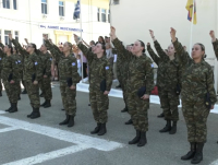 Ιστορική μέρα για τον Ελληνικό Στρατό - Ορκίστηκαν οι πρώτες γυναίκες εθελόντριες (Βίντεο)