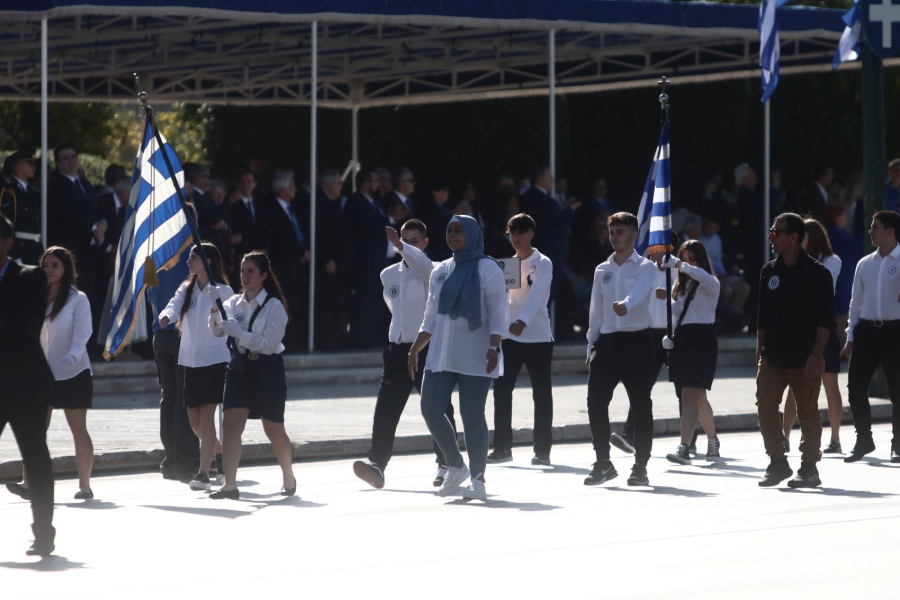 Ποιοί δρόμοι στο κέντρο της Αθήνας θα κλείσουν την Κυριακή για τη μαθητική παρέλαση της 25ης Μαρτίου