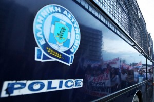 Φωτιά εν κινήσει σε μεταγωγικό όχημα της αστυνομίας