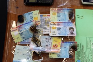 Ηράκλειο: Συλλήψεις για ναρκωτικά και πλαστά έγγραφα