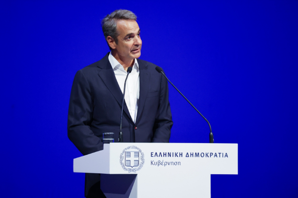 Greek Government Seeks Fresh Narrative Amid Stagnation and Social Pressures
