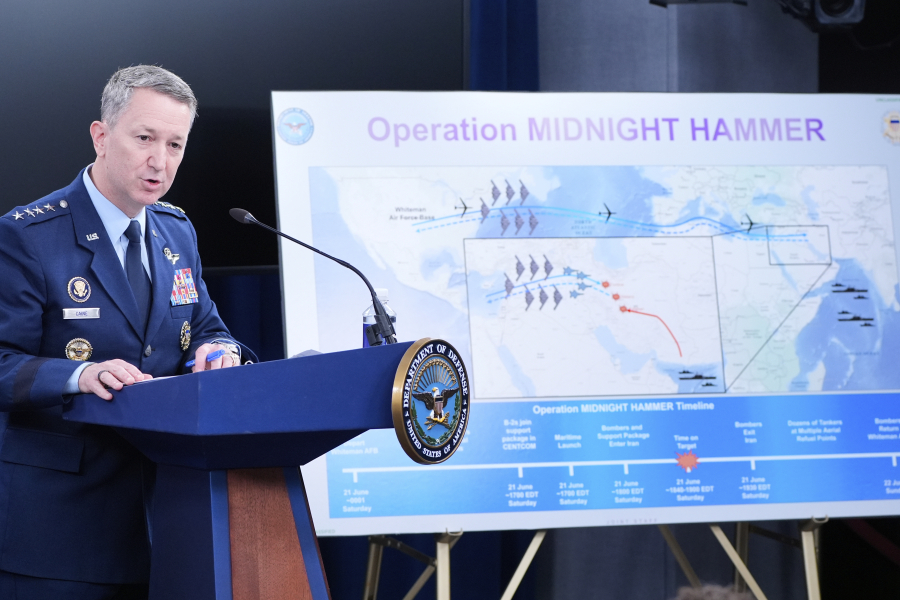 Το Πεντάγωνο αποκαλύπτει νέες λεπτομέρειες της επιχείρησης Midnight Hammer: Τα «δολώματα» κι ο απόλυτος αιφνιδιασμός της Τεχεράνης