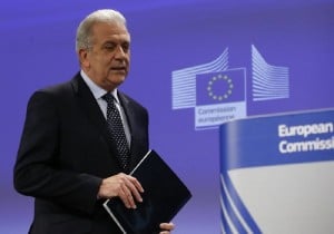 Αβραμόπουλος: Να προστατεύσουμε τα πολιτικά συστήματα και τις αξίες μας από το κυβερνοέγκλημα