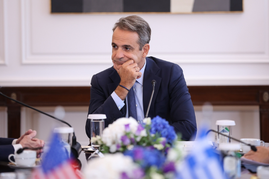 Πόλεμος φθοράς ή καθαρές λύσεις; - Ξανά στο προσκήνιο οι πρόωρες κάλπες