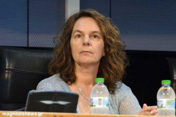 «Παράθυρο» Παπανάτσιου για ευνοϊκή ρύθμιση για τα εν μέσω τραπεζικής αργίας τιμολόγια